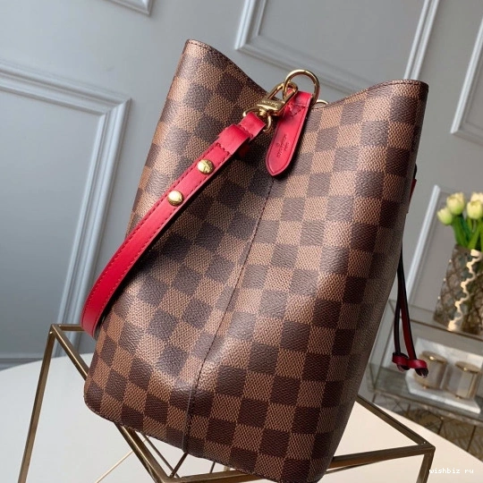 WIS VUITTON LOUIS NÉONOÉ 0728